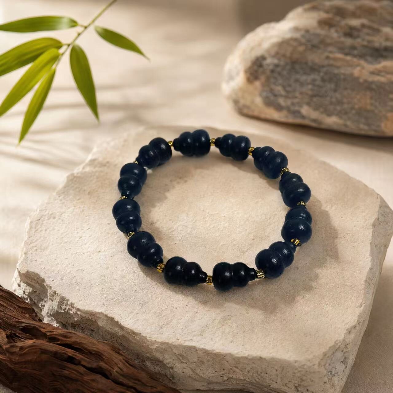 BR-015 ziguangtan wood beaded bracelet photo 1
