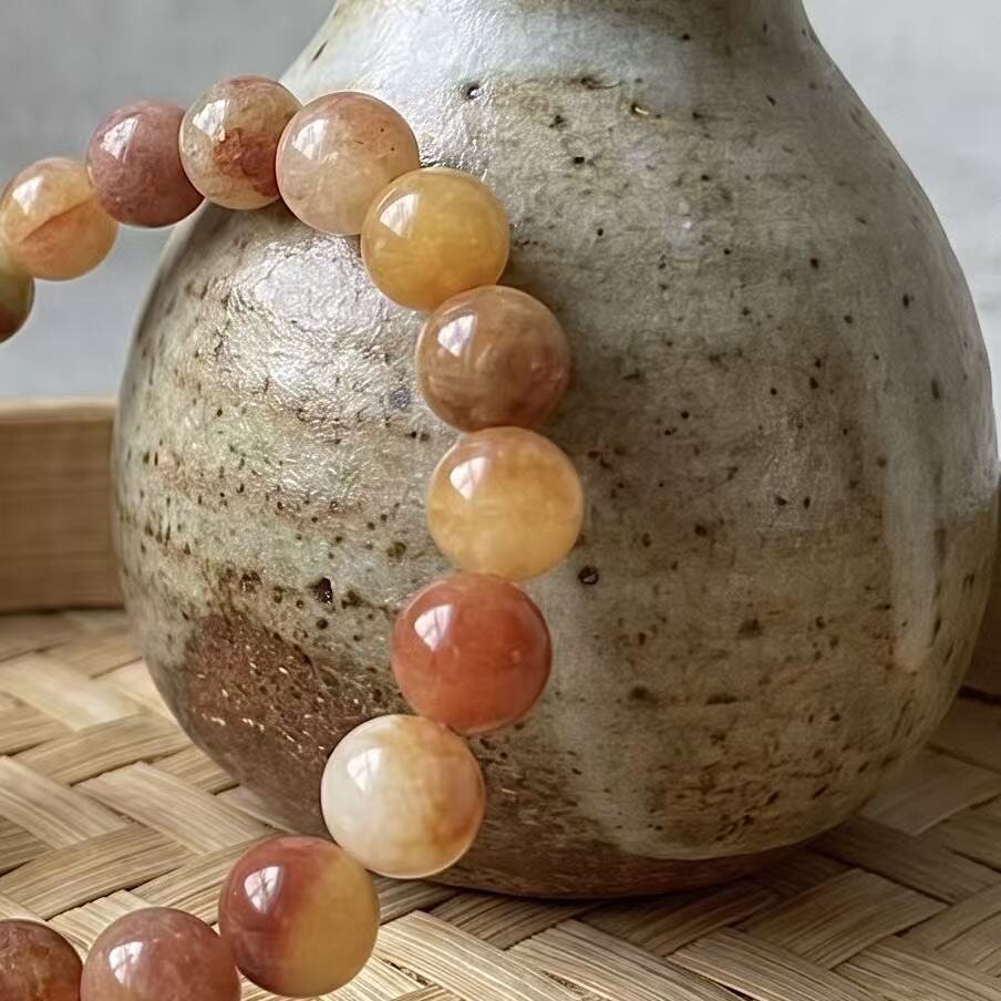 BR-031 golden silk jade beaded bracelet photo 2